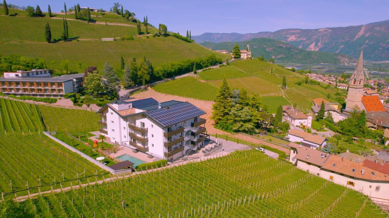 Vineus Tramin Hotel Termeno Eksteriør billede