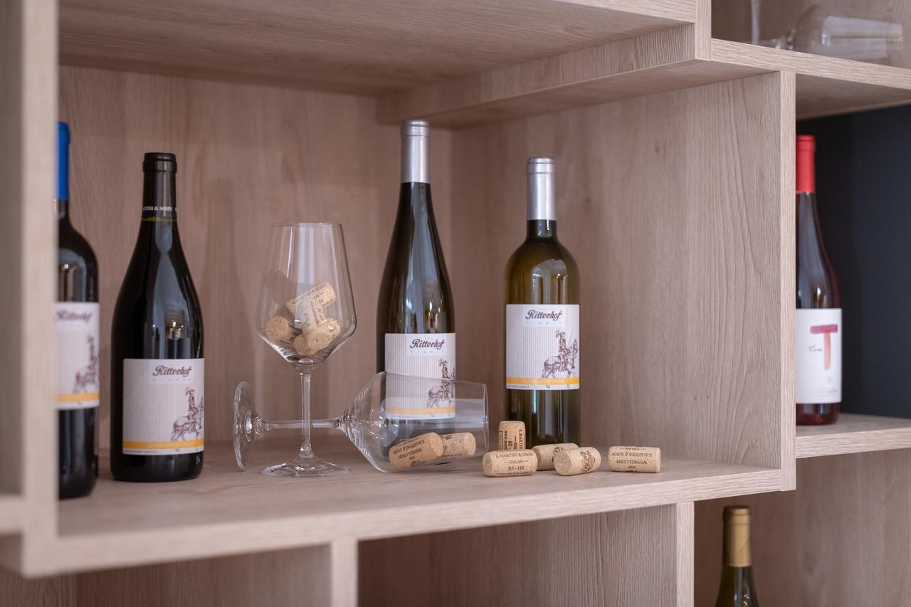 Vineus Tramin Hotel Termeno Eksteriør billede